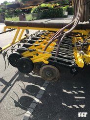 Sembradora BEDNAR OMEGA 6000 FERTI - 5
