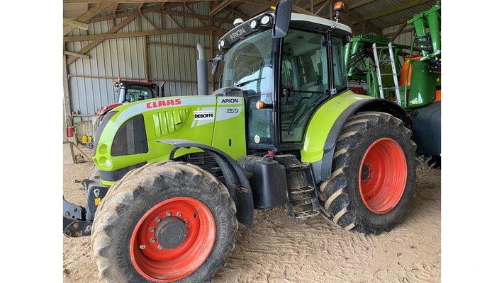 Tractor agricola Claas ARION 630 - 1