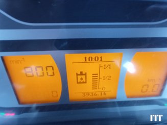 Tractor agricola Fendt 716 - 6