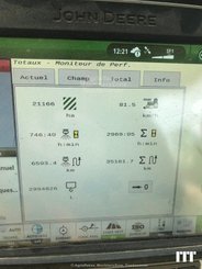 Pulverizador arrastrado John Deere 944i - 7