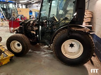 Tractor agricola New Holland T3040 - 1