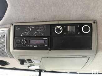 Tractor agricola Valtra T234 - 5