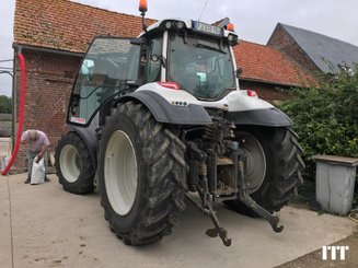 Tractor agricola Valtra T234 - 4