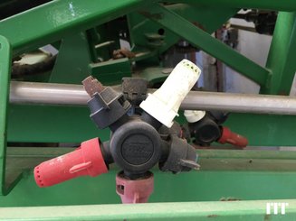 Pulverizador arrastrado John Deere 962l - 9