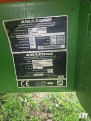 Pulverizador arrastrado Amazone UX 5200 - 8