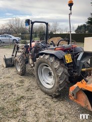 Tractor agricola Massey Ferguson 2410 - 5