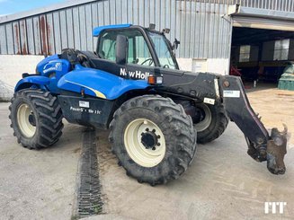 Manipulador telescópico New Holland LM 435 - 1