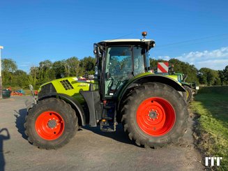 Tractor agricola Claas ARION 630 - 1