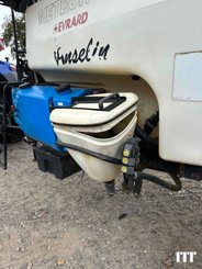 Pulverizador arrastrado Evrard METEOR 4200L - 6