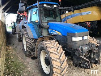 Tractor agricola New Holland TM 120 - 3