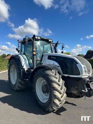 Tractor agricola Valtra T213 - 1