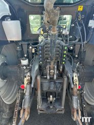 Tractor agricola Valtra T213 - 8