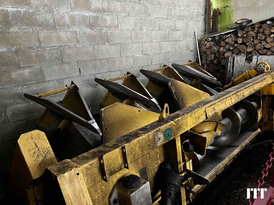 Cabezal de maíz para cosechadoras New Holland DIVERS/VARIOS - 1