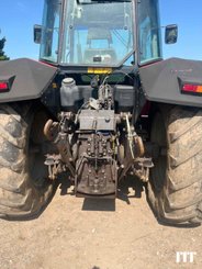 Tractor agricola Massey Ferguson 8110 - 2