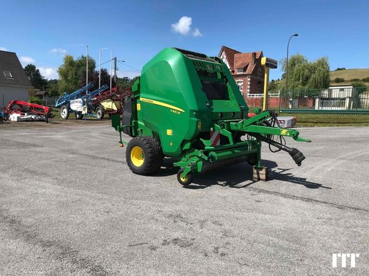 Rotoempacadoras John Deere V 451 M - 1