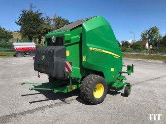 Rotoempacadoras John Deere V 451 M - 1