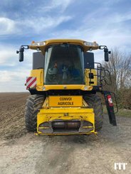 Cosechadoras New Holland CR 9070 - 1