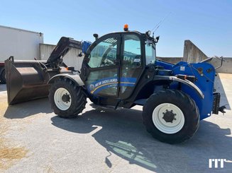 Manipulador telescópico New Holland LM 7.42 - 1