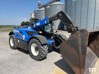 Manipulador telescópico New Holland LM 7.42 - 6