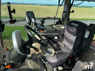 Tractor agricola Fendt 716 - 12