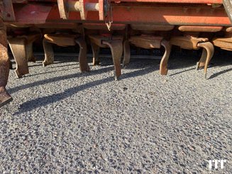 Combinado de siembra Kuhn HR 4003 + AL 402 - 12