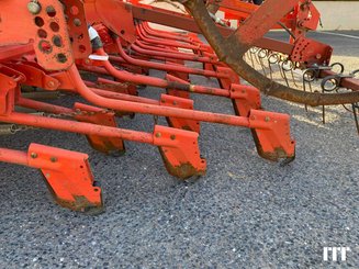 Combinado de siembra Kuhn HR 4003 + AL 402 - 6