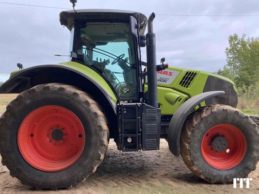 Tractor agricola Claas AXION 800 - 1