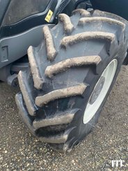 Tractor agricola Valtra S274 - 14